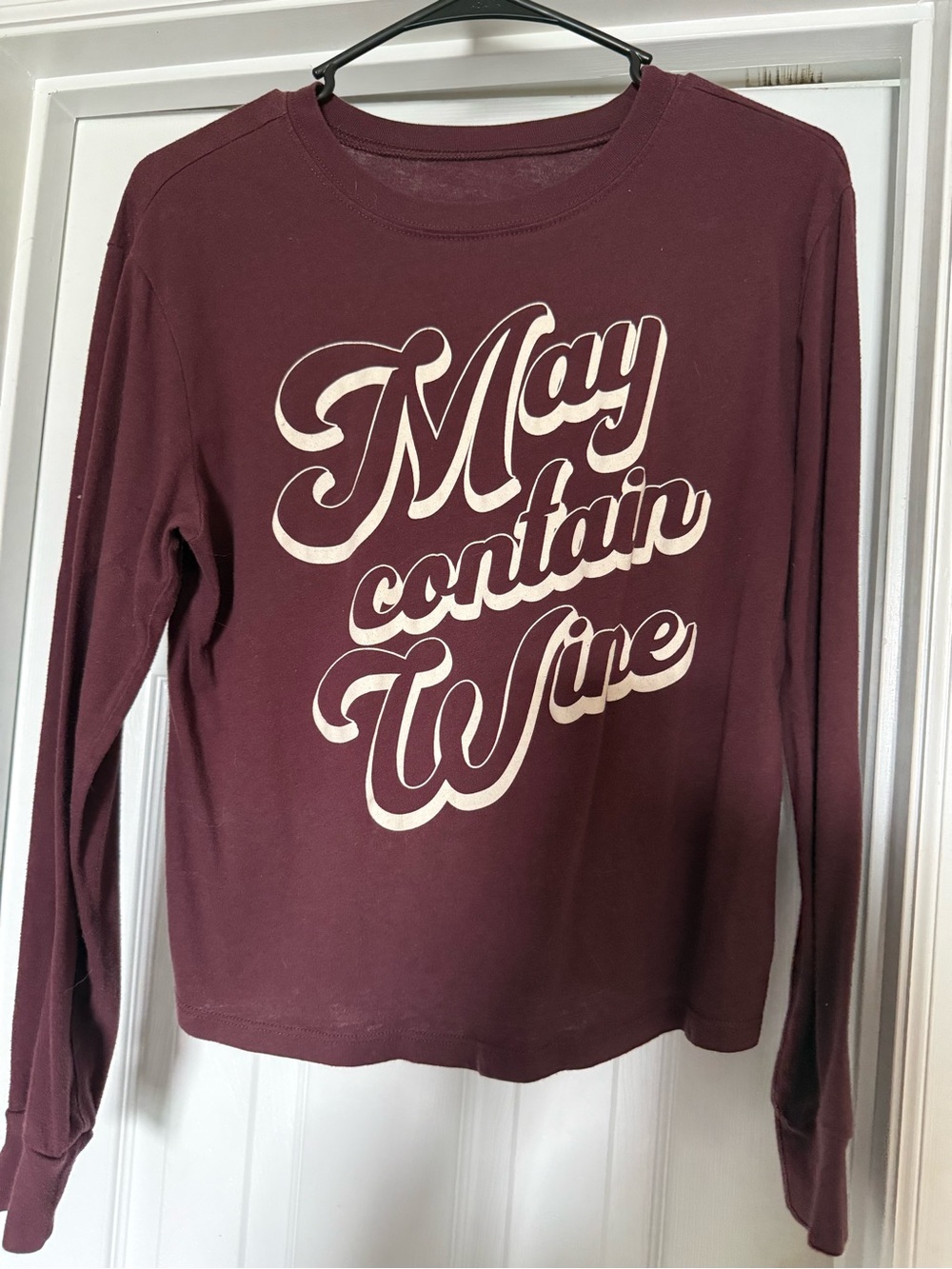 May Contain Wine Long-Sleeve Women's Cropped Top - Burgundy